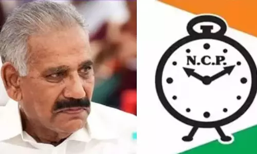 എ.കെ ശശീന്ദ്രൻ്റെ ചിഹ്നമായിരുന്ന ക്ലോക്ക് അപരനായ പി.കെ ശശീന്ദ്രന്; രസീത് തട്ടിയെടുത്തോടി അജ്ഞാതൻ