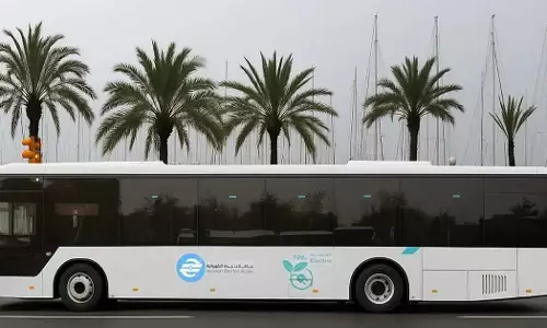 Public transportation facilities to be expanded; Jeddah Transport Company launches two new bus services in Jeddah