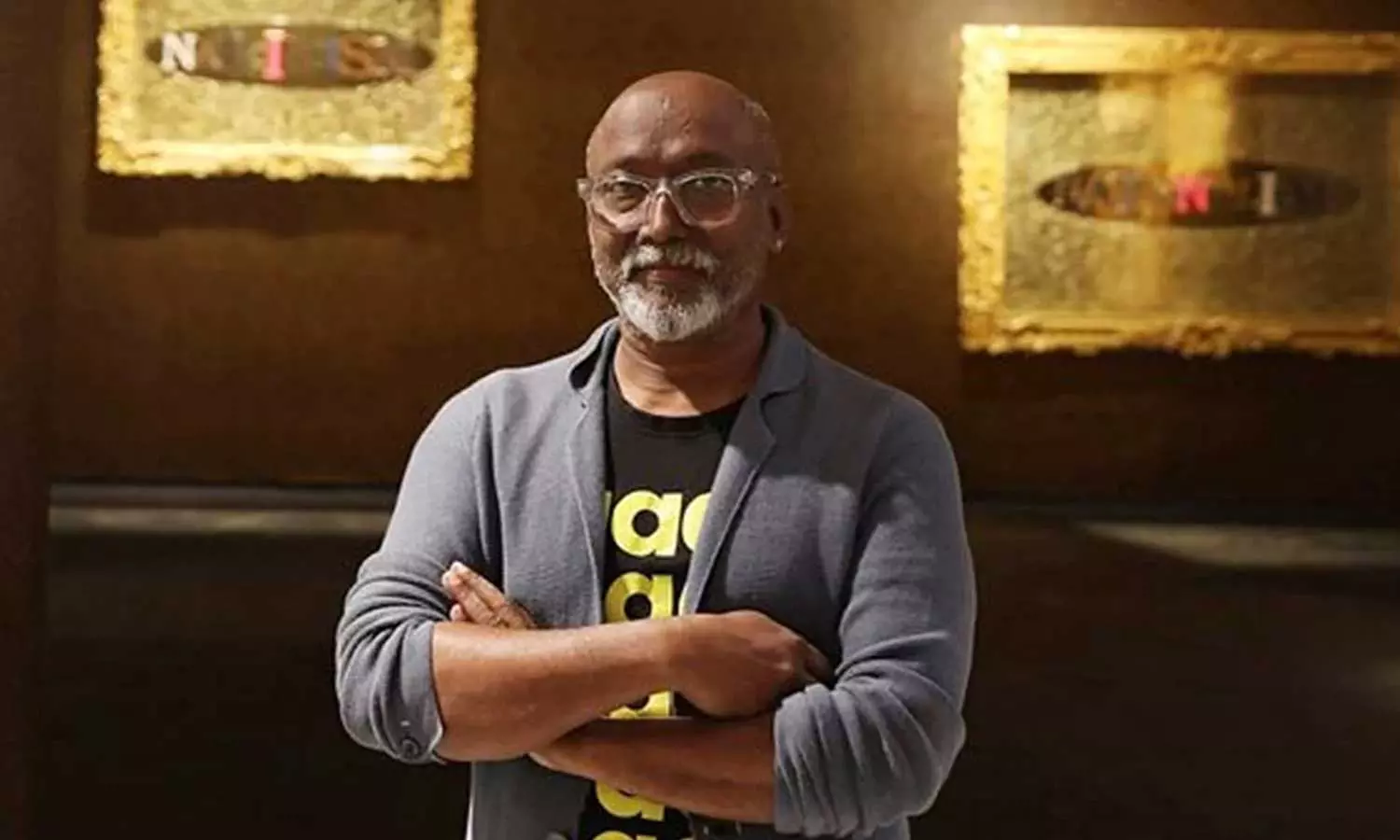 വീട്ടിലെത്തിയ പെൺകുട്ടിയെ കടന്നുപിടിക്കാൻ ശ്രമിച്ചു;   കൊച്ചി ബിനാലെയിൽ നിന്ന് ബോസ് കൃഷ്ണമാചാരിയുടെ രാജി ലൈംഗികാരോപണത്തെ തുടര്‍ന്നെന്ന് റിപ്പോർട്ട്