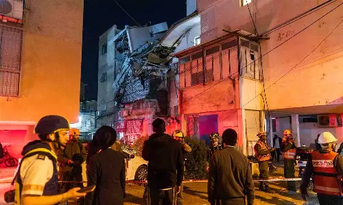 നിരന്തരം സൈറണുകള്‍ മുഴങ്ങുന്നു; ഇസ്രായേലിലേക്ക് കനത്ത ആക്രമണവുമായി ഇറാന്‍