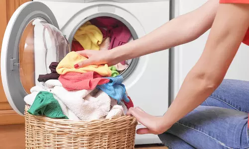 പുതിയ വസ്ത്രങ്ങൾ കഴുകാതെ ധരിക്കാറുണ്ടോ? എങ്കിൽ ഇതൊന്ന് ശ്രദ്ധിക്കൂ! പുതിയ വസ്ത്രങ്ങൾ കഴുകാതെ ധരിക്കാറുണ്ടോ? എങ്കിൽ ഇതൊന്ന് ശ്രദ്ധിക്കൂ!