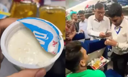Live worms found in curd on Vande Bharat