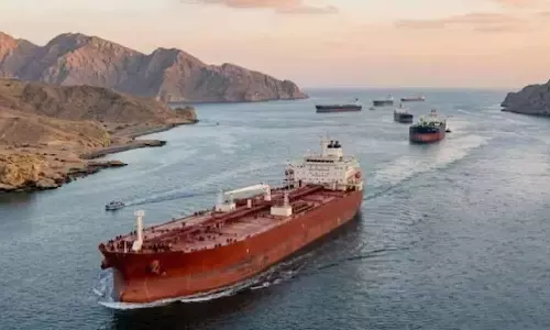 ഹോർമൂസ് കടലിടുക്ക് വഴിയുള്ള ചരക്കുനീക്കത്തിന് ഇന്ത്യയടക്കം അഞ്ച് രാജ്യങ്ങൾക്ക് ഇറാന്റെ അനുമതി