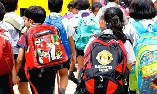 സ്കൂളിൽ വേനലവധി വെട്ടിച്ചുരുക്കിയെന്ന് വ്യാജ പ്രചാരണം; നിയമ നടപടിയുമായി പൊതുവിദ്യാഭ്യാസ വകുപ്പ് സ്കൂളിൽ വേനലവധി വെട്ടിച്ചുരുക്കിയെന്ന് വ്യാജ പ്രചാരണം; നിയമ നടപടിയുമായി പൊതുവിദ്യാഭ്യാസ വകുപ്പ്