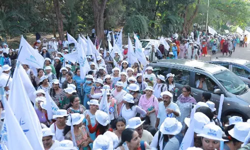 സ്വകാര്യ ആശുപത്രികളിലെ നഴ്‌സുമാർ ഇന്നു മുതൽ അനിശ്ചിതകാല സമരത്തിലേക്ക്