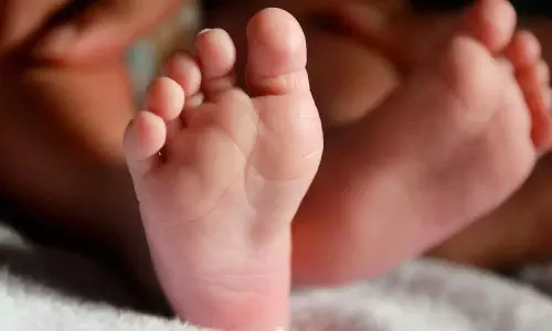 നിർത്താതെയുള്ള കരച്ചിലിൽ ദേഷ്യം; ആറുമാസം പ്രായമുള്ള കുഞ്ഞിനെ അമ്മ ശ്വാസം മുട്ടിച്ചുകൊന്നു