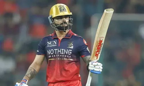 Kohli leads the charge, RCB starts IPL like a king; Beats Hyderabad by six wickets