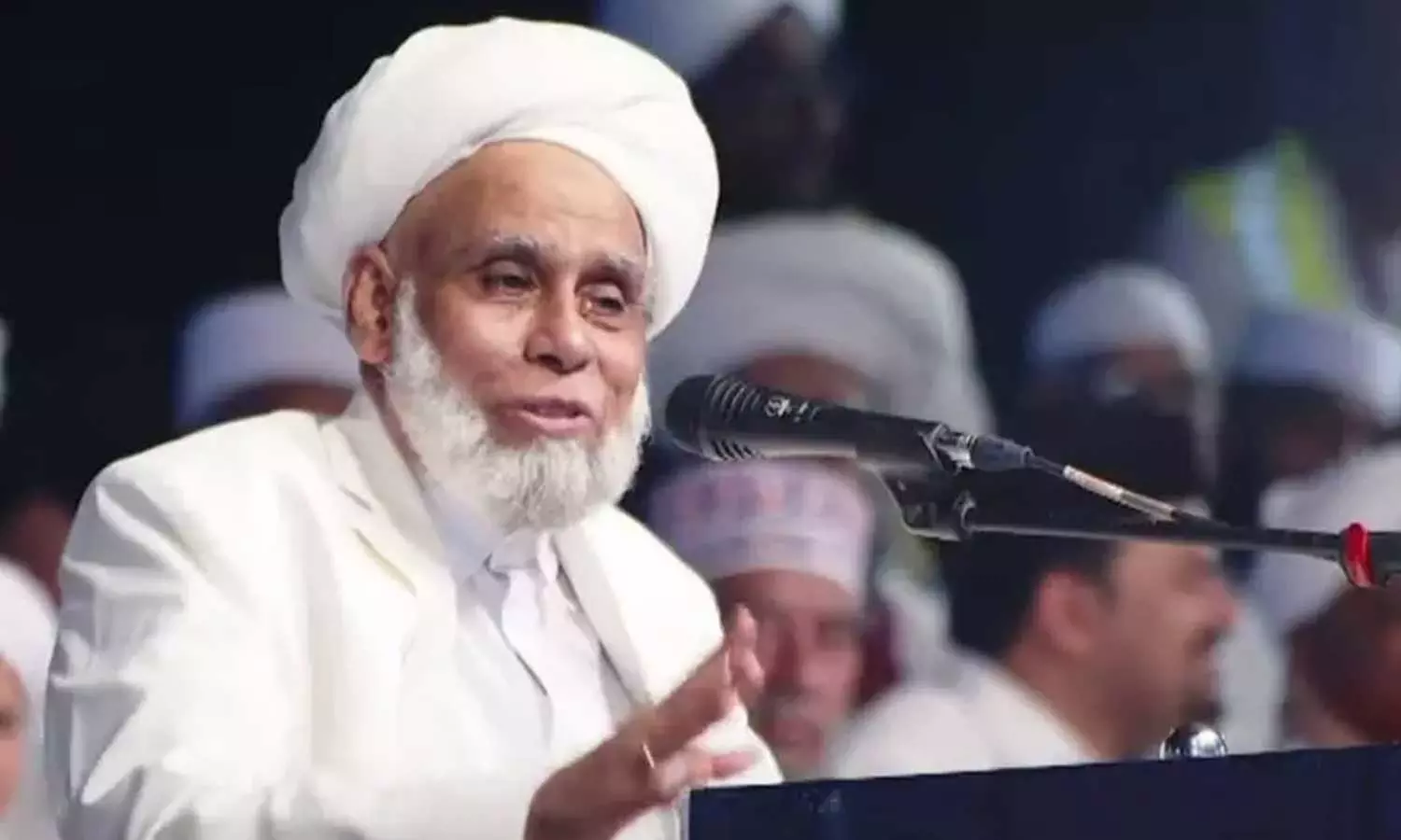 സ്ഥാനാർഥികളെ തീരുമാനിക്കേണ്ടത് അതത് രാഷ്ട്രീയ പാർട്ടികളുടെ നേതൃത്വം, സമസ്തയെ രാഷ്ട്രീയ വിവാദത്തിലേക്ക് വലിച്ചിഴക്കരുത്: ജിഫ്രി തങ്ങൾ സ്ഥാനാർഥികളെ തീരുമാനിക്കേണ്ടത് അതത് രാഷ്ട്രീയ പാർട്ടികളുടെ നേതൃത്വം, സമസ്തയെ രാഷ്ട്രീയ വിവാദത്തിലേക്ക് വലിച്ചിഴക്കരുത്: ജിഫ്രി തങ്ങൾ