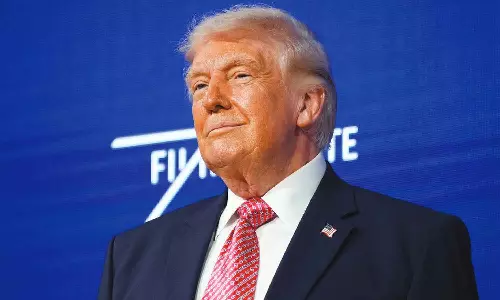 ആക്രമണത്തിന് ഒരു മാസം; ഇറാനിൽ കുരുങ്ങി ട്രംപ്