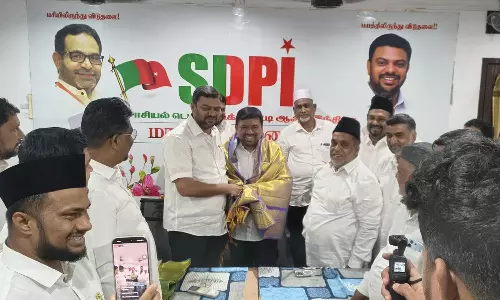 തമിഴ്നാട്ടിൽ മുസ്‌ലിം ലീഗ് നേതാക്കള്‍ എസ്ഡിപിഐ ആസ്ഥാനത്ത്