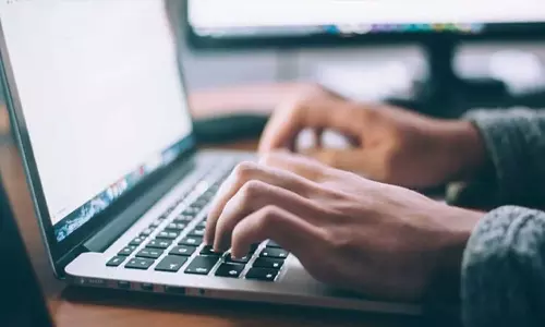 ചൂടായാലും മാറ്റിവെക്കില്ല, രാത്രി മുഴുവന്‍ ചാര്‍ജിലിടും...; ലാപ്‌ടോപ് തകരാറിലാക്കിയേക്കുന്ന അഞ്ച് ശീലങ്ങള്‍ അറിഞ്ഞിരിക്കാം