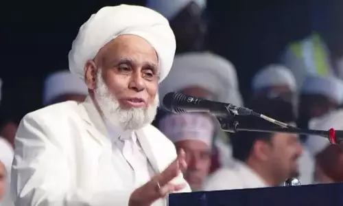 സ്ഥാനാർഥികളെ തീരുമാനിക്കേണ്ടത് അതത് രാഷ്ട്രീയ പാർട്ടികളുടെ നേതൃത്വം, സമസ്തയെ രാഷ്ട്രീയ വിവാദത്തിലേക്ക് വലിച്ചിഴക്കരുത്: ജിഫ്രി തങ്ങൾ