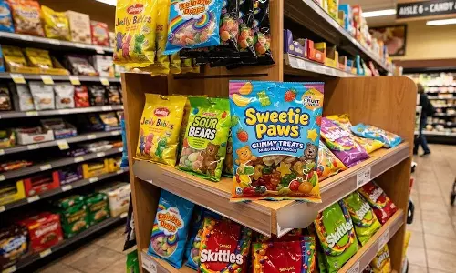 കടയില്‍ നിന്ന് മിഠായി പാക്കറ്റ് മോഷ്ടിച്ചെന്ന് പരാതി; പന്ത്രണ്ടുകാരിയെ അടിച്ച് കൊന്ന പിതാവ് അറസ്റ്റില്‍