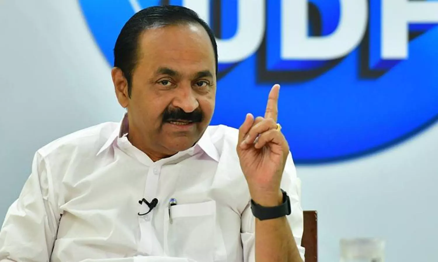 മുഖ്യമന്ത്രി അവസരവാദത്തിന്റെ ആൾരൂപം; എസ്ഡിപിഐ വോട്ട് വേണ്ടെന്നത് യുഡിഎഫ് തീരുമാനം: വി.ഡി. സതീശൻ മുഖ്യമന്ത്രി അവസരവാദത്തിന്റെ ആൾരൂപം; എസ്ഡിപിഐ വോട്ട് വേണ്ടെന്നത് യുഡിഎഫ് തീരുമാനം: വി.ഡി. സതീശൻ