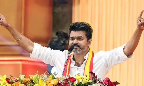 തെരഞ്ഞെടുപ്പ് പെരുമാറ്റ ചട്ടം ലംഘിച്ചു; നടൻ വിജയ്‌ക്കെതിരെ പൊലീസ് കേസ്