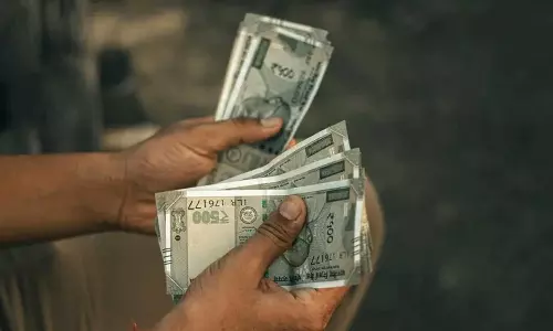 ട്രെയിൻ ടിക്കറ്റ്, ക്രെഡിറ്റ് കാർഡ്, ഫാസ്റ്റാഗ്, പാന്‍ കാര്‍ഡ്; നിയമങ്ങളിൽ  നാളെ മുതൽ മാറ്റം, ശ്രദ്ധിച്ചില്ലെങ്കിൽ പോക്കറ്റ് കാലിയാകും