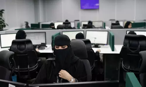 തൊഴിലില്ലായ്മ നിരക്കിൽ ചരിത്രം തിരുത്തി സൗദി വനിതകൾ; 25 വർഷത്തെ ഏറ്റവും താഴ്‌ന നിലയിൽ