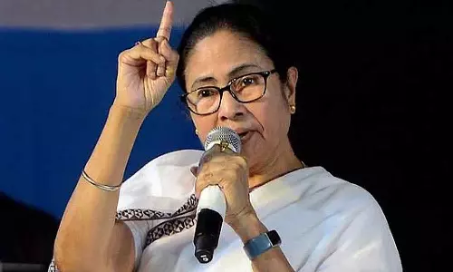 മുഴുവൻ മണ്ഡലങ്ങളിലും ഞാനാണ് സ്ഥാനാർഥി എന്ന് കരുതി വോട്ട് ചെയ്യണം; വോട്ടർമാരോട് മമത ബാനർജി
