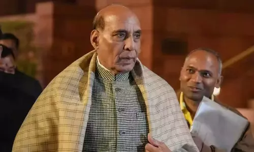 എല്‍ഡിഎഫ് സ്വര്‍ണം മോഷ്ടിച്ചു, യുഡിഎഫ് വില്‍ക്കാന്‍ സഹായിച്ചു, ഇരുമുന്നണികളും അഴിമതി മുന്നണികൾ: രാജ്‌നാഥ് സിങ്