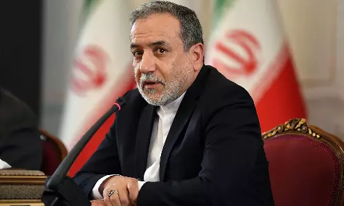 സ്റ്റീവ് വിറ്റ്കോഫുമായി ചർച്ച നടത്തി അബ്ബാസ് അരാഗ്ചി; പിന്നോട്ടില്ലെന്ന് നിലപാട്