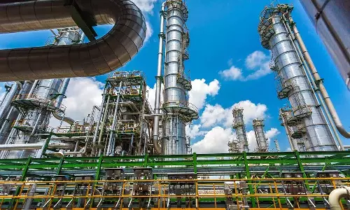 India scraps import tax on petrochemicals