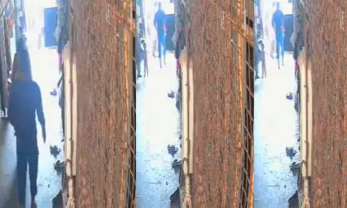 മുംബൈയില്‍ സ്ത്രീയെ പിന്തുടർന്ന് ശല്യം ചെയ്തവർക്ക് നേരെ മലയാളി വെടിവെച്ചു, ഒരാൾ കൊല്ലപ്പെട്ടു