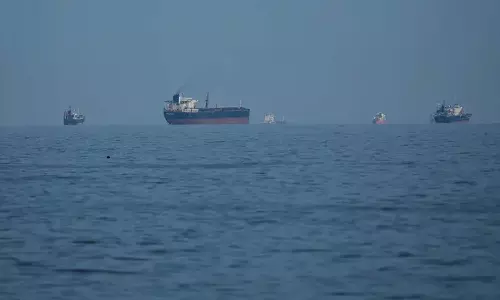 യുഎസിനൊപ്പം സൈനിക നീക്കത്തിനില്ലെന്ന് ജപ്പാന്‍; ഹോര്‍മൂസ് കടലിടുക്ക് കടന്ന് ഫ്രഞ്ച്, ജാപ്പനീസ് കപ്പലുകള്‍