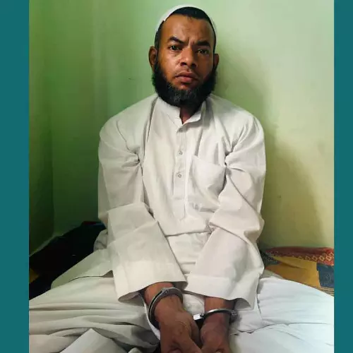 ഇൻഷുറൻസ് തട്ടാൻ ഭാര്യയെയും മക്കളെയും കൊലപ്പെടുത്തി; ജാമ്യത്തിലിറങ്ങി മുങ്ങിയ പ്രതി 12 വർഷത്തിന് ശേഷം പിടിയിൽ