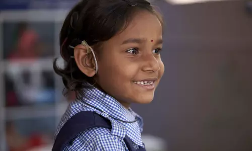 ജന്മനാ ബധിരരായവർക്ക് ആശ്വാസം: ആഴ്ചകൾക്കുള്ളിൽ കേൾവിശക്തി തിരികെ നൽകാൻ പുതിയ ജീൻ തെറാപ്പി ജന്മനാ ബധിരരായവർക്ക് ആശ്വാസം: ആഴ്ചകൾക്കുള്ളിൽ കേൾവിശക്തി തിരികെ നൽകാൻ പുതിയ ജീൻ തെറാപ്പി