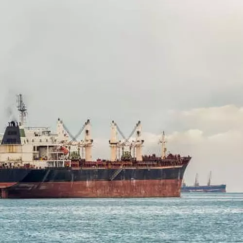 ഇറാനുമായി കുടിശ്ശികയില്ല, ക്രൂഡ് ഓയിൽ വിതരണം സുരക്ഷിതം; വ്യാജ റിപ്പോർട്ടുകൾ തള്ളി പെട്രോളിയം മന്ത്രാലയം