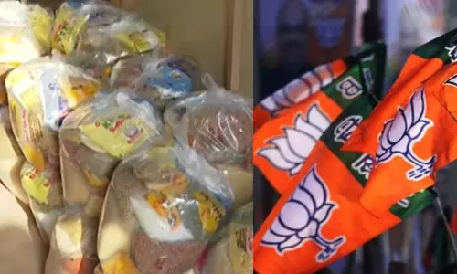 തൃശൂരിൽ വോട്ടിന് കിറ്റ്;  ബിജെപിക്കെതിരെ കേസെടുത്ത് പൊലീസ്