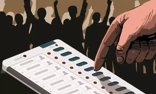 പരസ്യപ്രചാരണം നാളെ അവസാനിക്കും; അവസാനലാപ്പിൽ വോട്ടുറപ്പിക്കാനുള്ള തിരക്കില്‍ സ്ഥാനാർഥികളും മുന്നണികളും