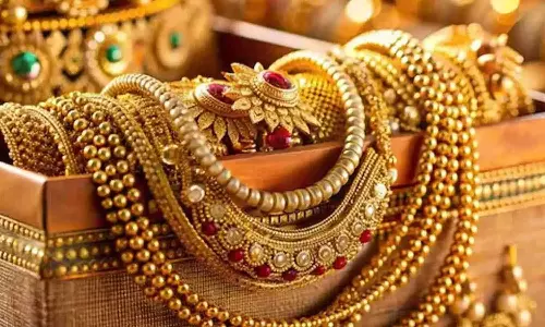 സ്വര്‍ണ വിലയിൽ വന്‍ ഇടിവ്; വിപണിയിൽ ആശങ്ക