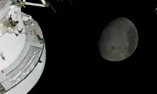 ചരിത്രം തിരുത്തി ആർട്ടെമിസ് 2; ഭൂമിയിൽനിന്ന് ഏറ്റവും കൂടുതൽ ദൂരം സഞ്ചരിച്ച മനുഷ്യർ, ചന്ദ്രനെ ചുറ്റി  ഓറിയോൺ