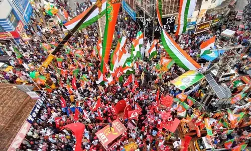 കൊട്ടിക്കയറി മുന്നണികള്‍; പരസ്യപ്രചാരണം അവസാനിച്ചു, ഇനി പോളിങ് ബൂത്തിലേക്ക്