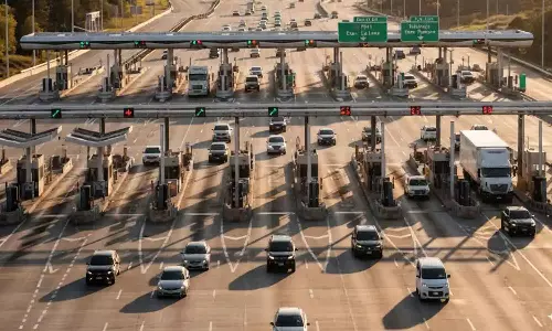 ഇനി പണം നീട്ടിയാൽ ടോൾ ഗേറ്റ് തുറക്കില്ല; ഹൈവേ യാത്രക്കാർ അറിയേണ്ട സുപ്രധാന മാറ്റങ്ങൾ