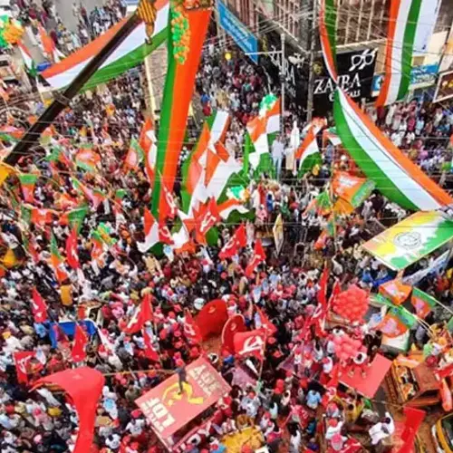 കൊട്ടിക്കയറി മുന്നണികള്; പരസ്യപ്രചാരണം അവസാനിച്ചു, ഇനി പോളിങ് ബൂത്തിലേക്ക്