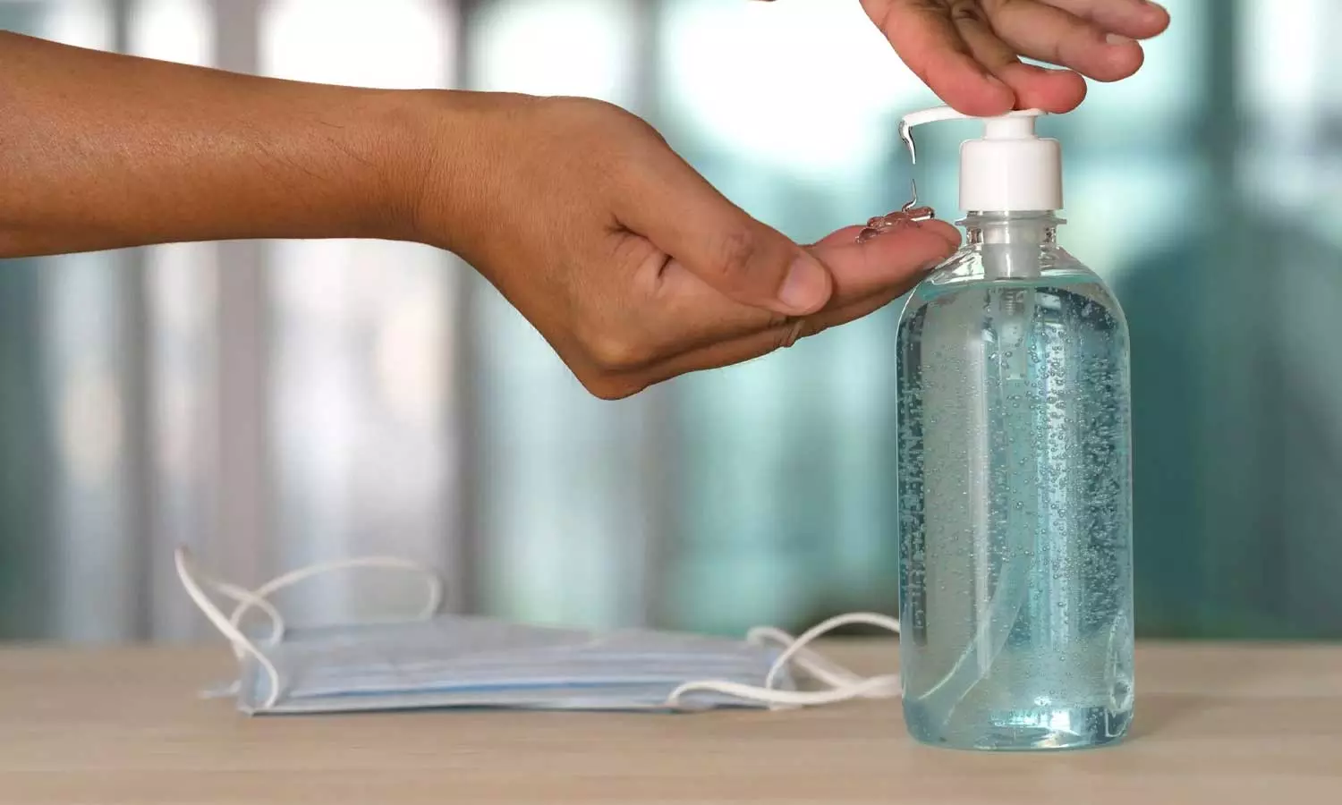 ഇപ്പോഴും സാനിറ്റൈസര് കൊണ്ടുനടക്കുന്നവരാണോ നിങ്ങള്?; അമിതവൃത്തി ആരോഗ്യത്തിന് പാരയാകുമോ?,പഠനങ്ങള് പറയുന്നതിങ്ങനെ... ഇപ്പോഴും സാനിറ്റൈസര് കൊണ്ടുനടക്കുന്നവരാണോ നിങ്ങള്?; അമിതവൃത്തി ആരോഗ്യത്തിന് പാരയാകുമോ?,പഠനങ്ങള് പറയുന്നതിങ്ങനെ...