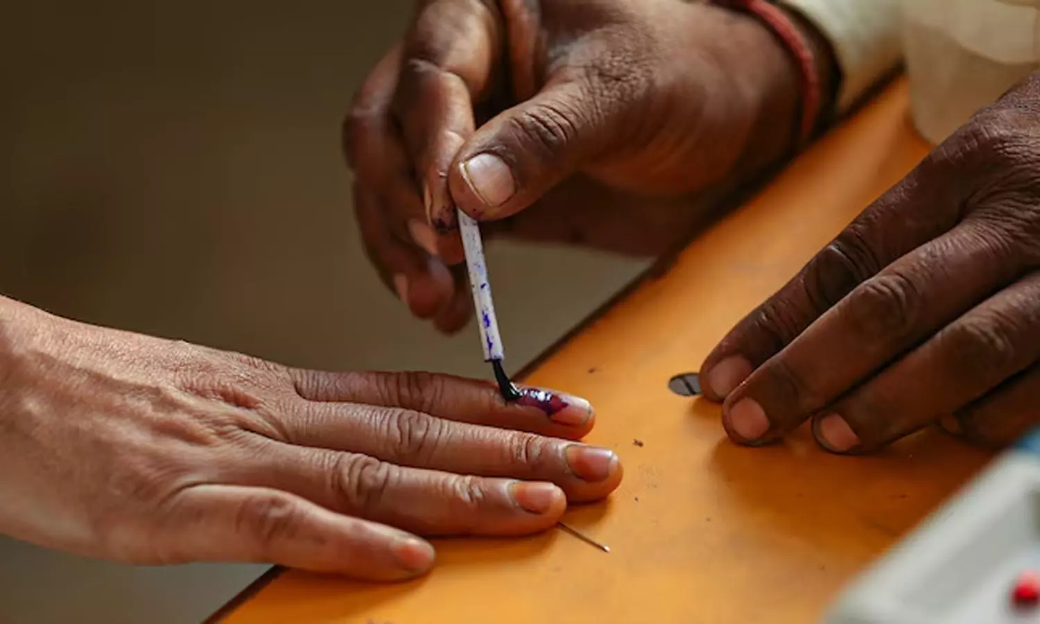 നിയമസഭാ തെരഞ്ഞെടുപ്പ്; വോട്ടെടുപ്പ് ആരംഭിച്ചു നിയമസഭാ തെരഞ്ഞെടുപ്പ്; വോട്ടെടുപ്പ് ആരംഭിച്ചു