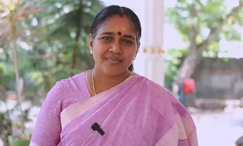 മീഡിയവണിലെ മാധ്യമപ്രവർത്തകനെ കോടതിയിൽ മുട്ടുകുത്തിക്കും; തനിക്കെതിരായ വീഡിയോ എഐ ആണോയെന്ന് പരിശോധിക്കണം: ശോഭാ സുരേന്ദ്രൻ