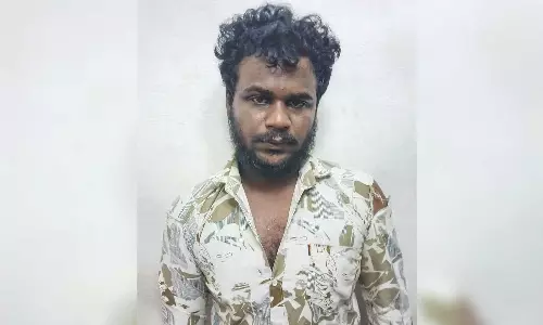 രാത്രി വാതിൽ തകർത്ത് അകത്തുകയറി, പീഡനത്തിന് ശേഷം കഴുത്തു‍ഞെരിച്ച് കൊലപ്പെടുത്തി; പ്രതി പിടിയിൽ