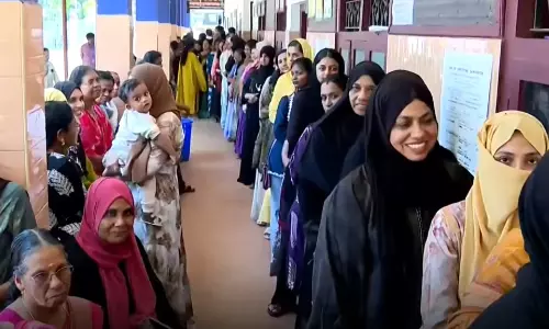 കോഴിക്കോടിൻ്റെ ഖൽബിലാര്? മുന്നണികളുടെ ചങ്കിടിപ്പ് ഉയര്‍ത്തി പോളിങ് ശതമാനത്തിന്‍റെ ഏറ്റക്കുറച്ചില്‍