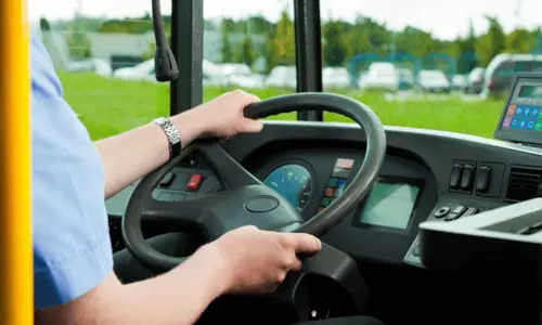 Saudi Arabia makes qualifying exam mandatory for professional drivers card