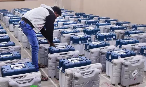 സ്ട്രോങ് റൂമുകളില്‍ സ്ഥാനാർഥികളുടെ പ്രതിനിധികള്‍ക്കും കാവല്‍ നിൽകക്കാൻ അനുമതി നൽകി മുഖ്യ തെരഞ്ഞെടുപ്പ് ഓഫീസർ