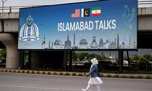 പശ്ചിമേഷ്യ വീണ്ടും യുദ്ധഭീതിയിലേക്ക്? ഇറാൻ യുദ്ധം പുനരാരംഭിക്കാൻ ട്രംപ്? ഇറാൻ-യുഎസ് വെടിനിർത്തൽ ചര്‍ച്ച വഴിമുട്ടിയ മൂന്ന് വിഷയങ്ങൾ...