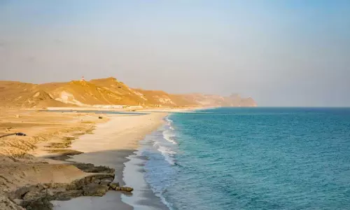 Municipality steps up efforts to clean beaches in Muscat