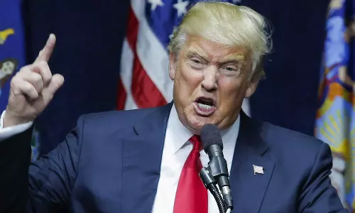 ഹോര്‍മുസ് എത്രയും വേഗം തുറക്കുന്നതാണ് ഇറാന് നല്ലത്, കപ്പലുകള്‍ക്ക് നേരെ ആക്രമണം നടത്തിയാല്‍ തിരിച്ചടിക്കും; ഹോര്‍മുസില്‍ നാവിക ഉപരോധം പ്രഖ്യാപിച്ച് ട്രംപ്