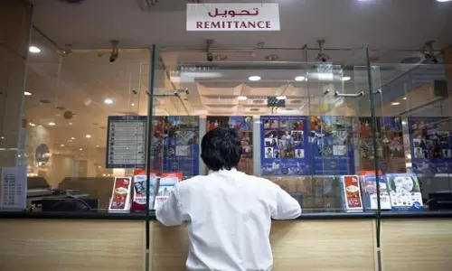 Saudi Arabia Sees Sharp Decline in Expat Remittances; Figures Hit 15-Month Low
