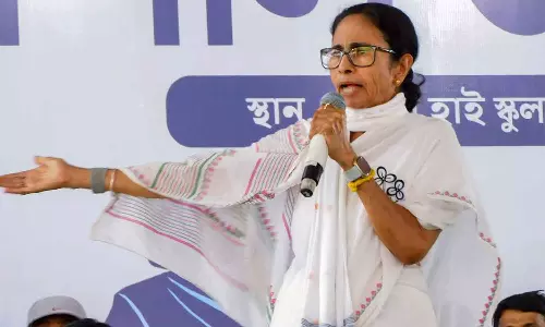 എനിക്കെതിരെ 19 സംസ്ഥാനങ്ങളും കേന്ദ്രവും ഒന്നിക്കുന്നു, ബംഗാളില്‍ ബിജെപി അധികാരത്തിലെത്തില്ല: മമത ബാനർജി