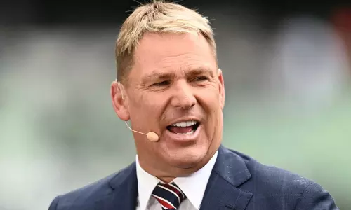 എല്ലാം കോവിഡ് വാക്സിൻ കാരണം ; ഷെയ്ൻ വോണിന്റെ മരണത്തിൽ ഗുരുതര ആരോപണവുമായി മകൻ രംഗത്ത്